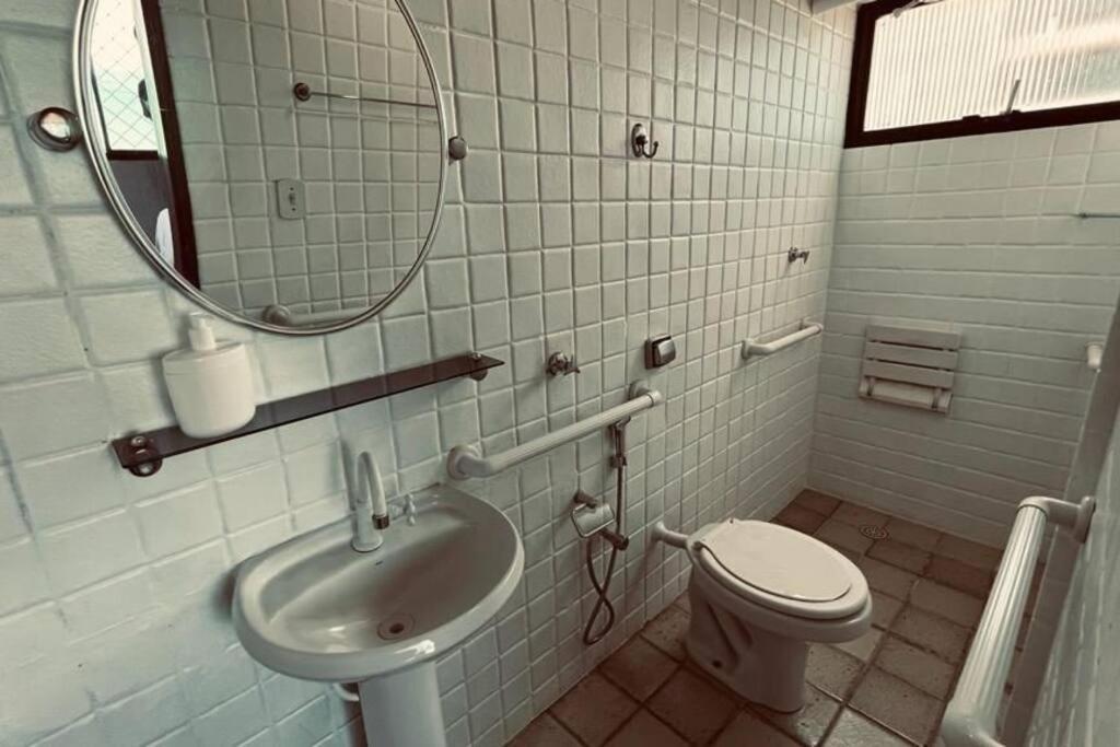 Apartamento Beira-mar Completo Na Orla Da Pajucara * Maceió